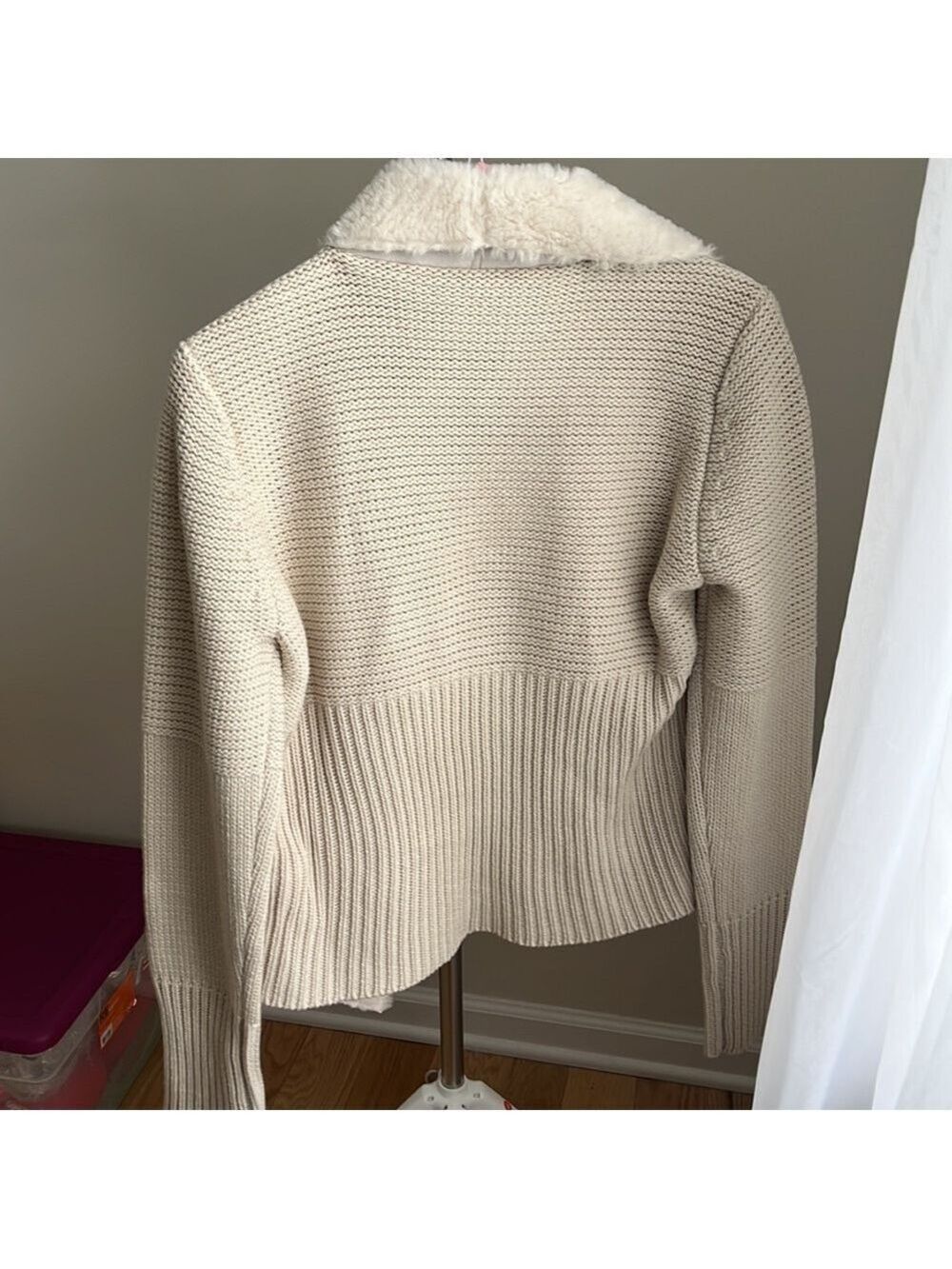 La Cite Acrylic and Wool Knitted Jacket - Picture 11 of 12